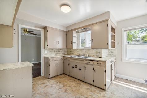 4016 Bayard Road South Euclid OH 44121