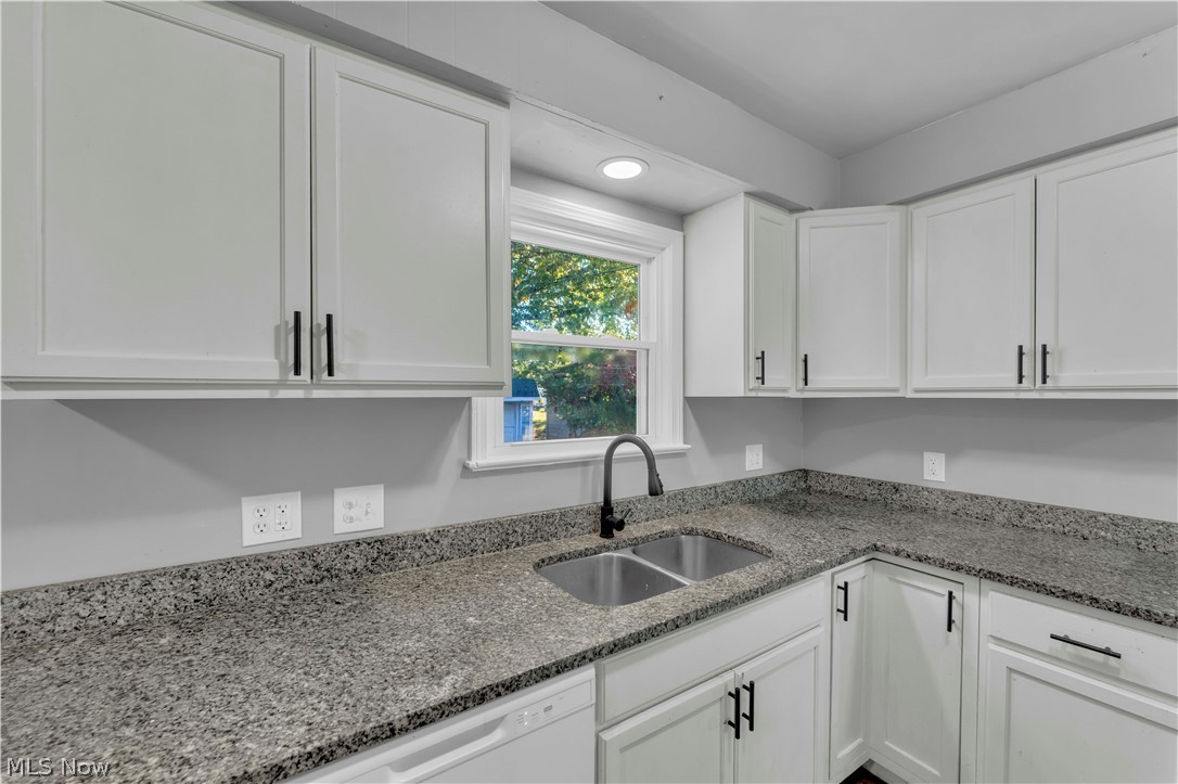 461 E 272nd Street Euclid OH 44132