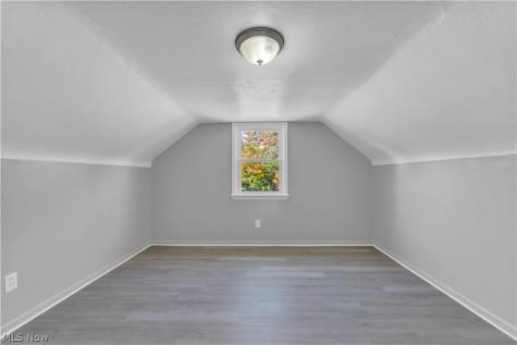 461 E 272nd Street Euclid OH 44132
