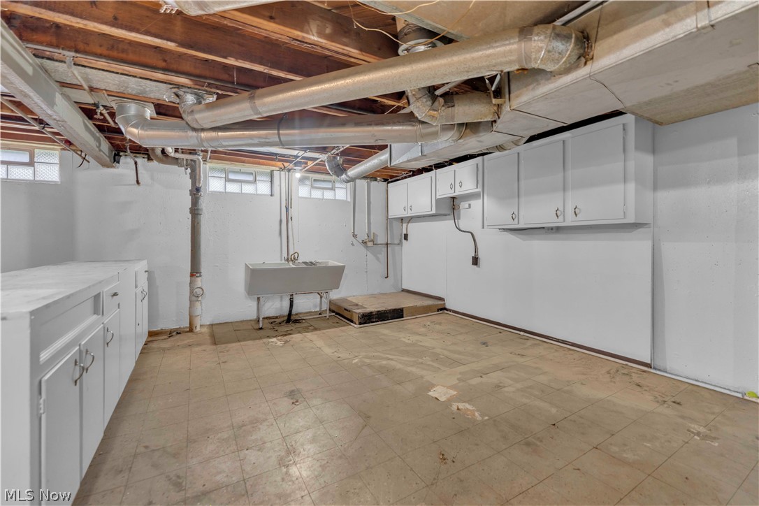 461 E 272nd Street Euclid OH 44132