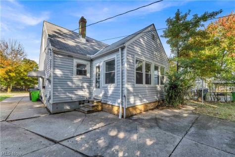 461 E 272nd Street Euclid OH 44132