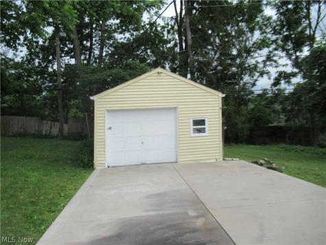 86 Cowles Avenue Bedford OH 44146