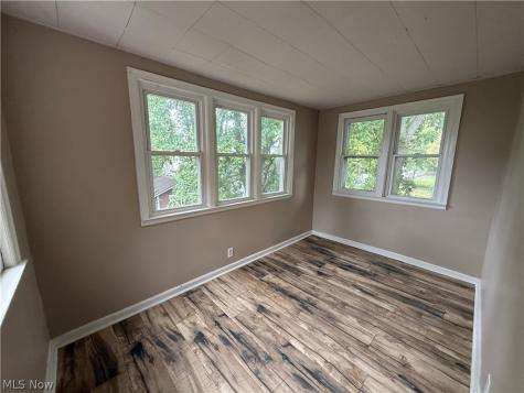 897 Polk Avenue Akron OH 44314