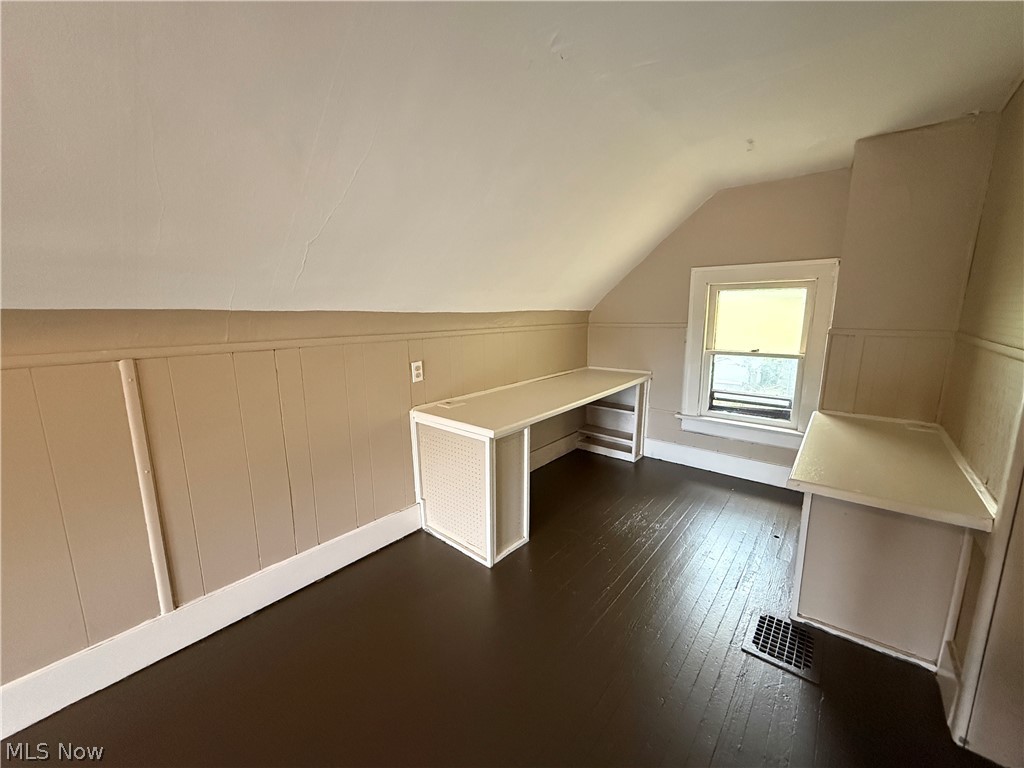 897 Polk Avenue Akron OH 44314