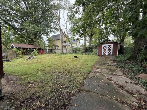 897 Polk Avenue Akron OH 44314