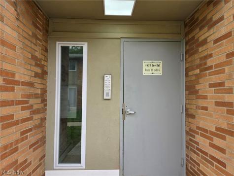 4820 Lee Road Cleveland OH 44128