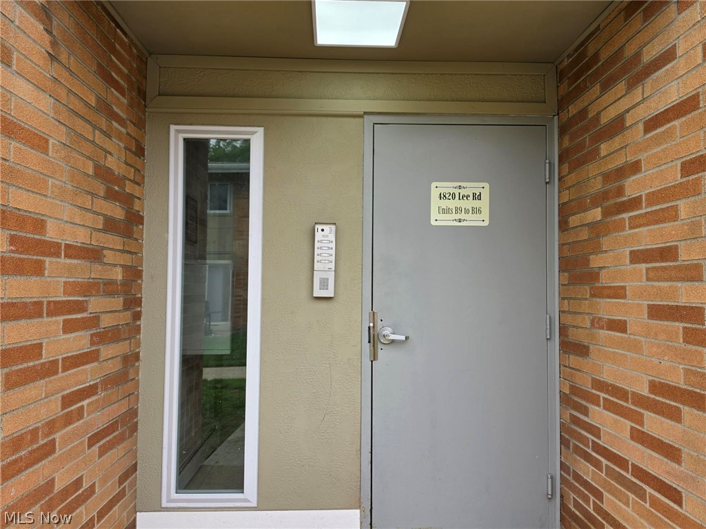 4820 Lee Road Cleveland OH 44128