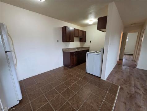 4820 Lee Road Cleveland OH 44128