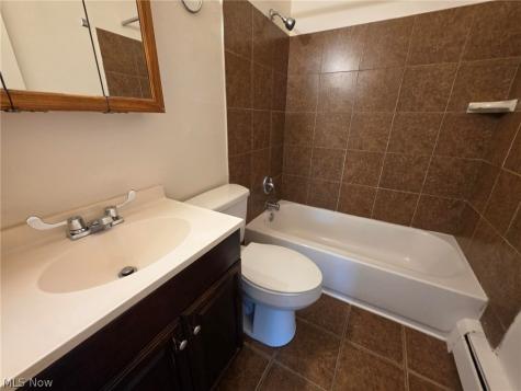 4820 Lee Road Cleveland OH 44128