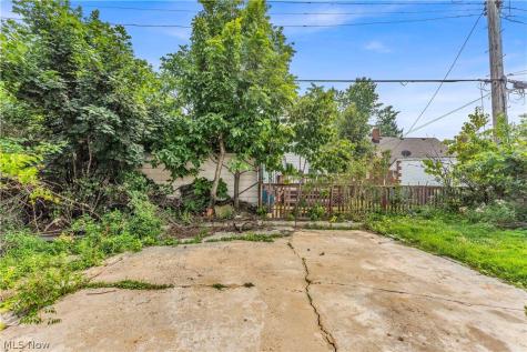 19600 Arrowhead Avenue Cleveland OH 44119