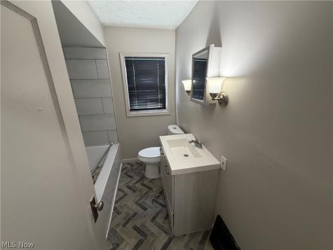 1123 15th Street NE Canton OH 44705