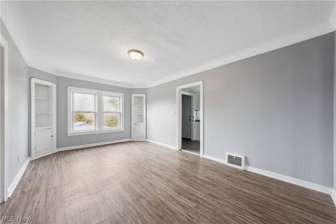 3740 E 151st Street Cleveland OH 44120