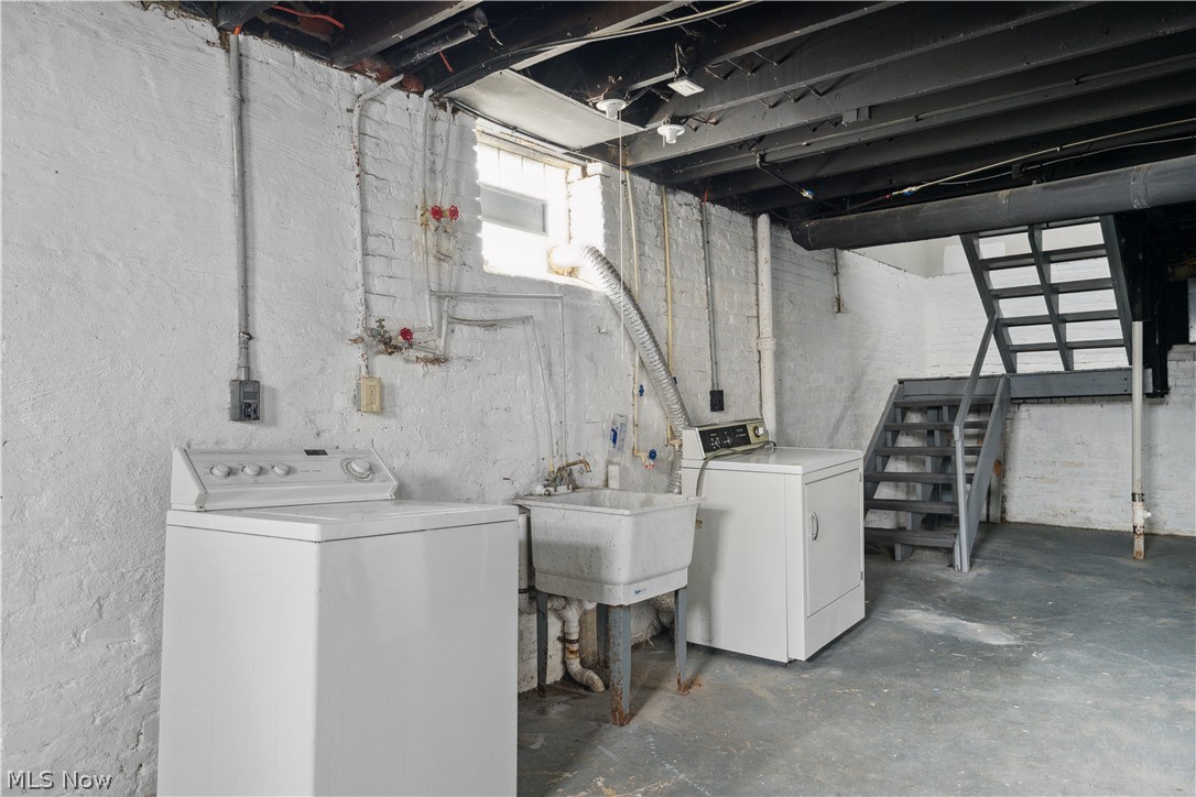 3740 E 151st Street Cleveland OH 44120