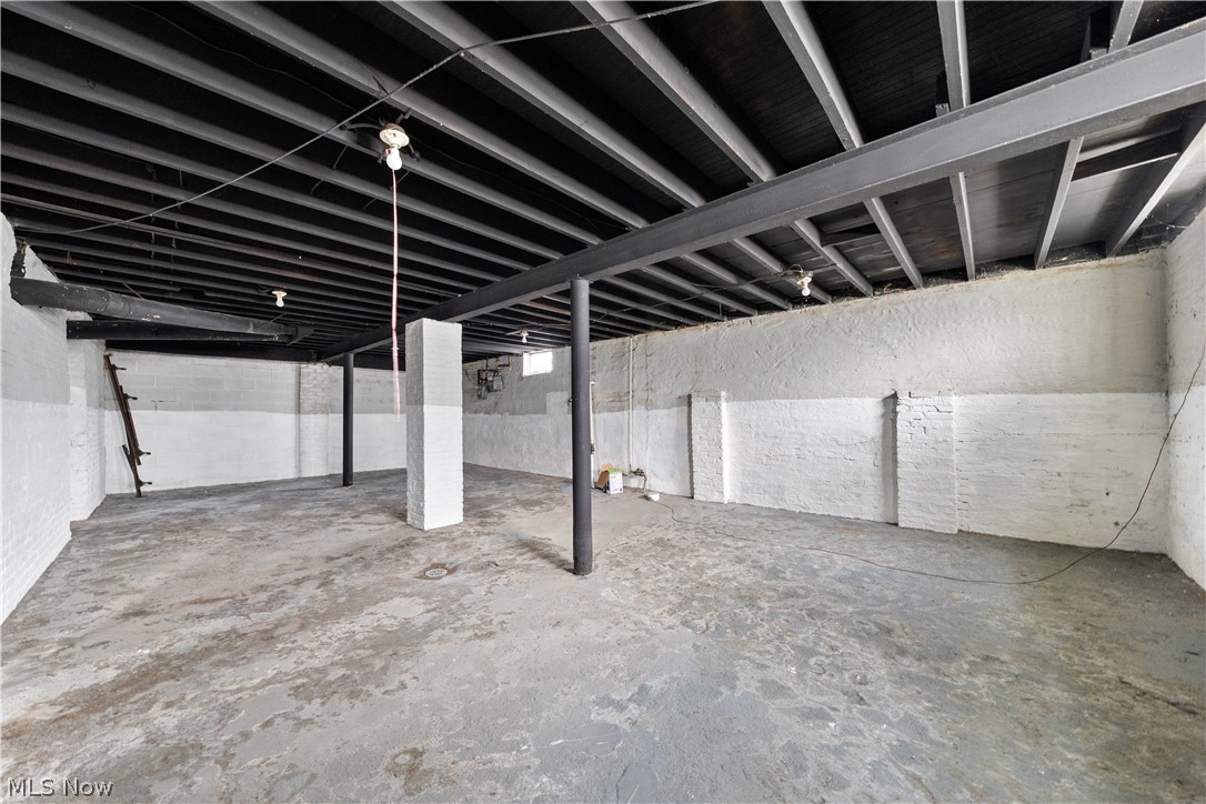 3740 E 151st Street Cleveland OH 44120