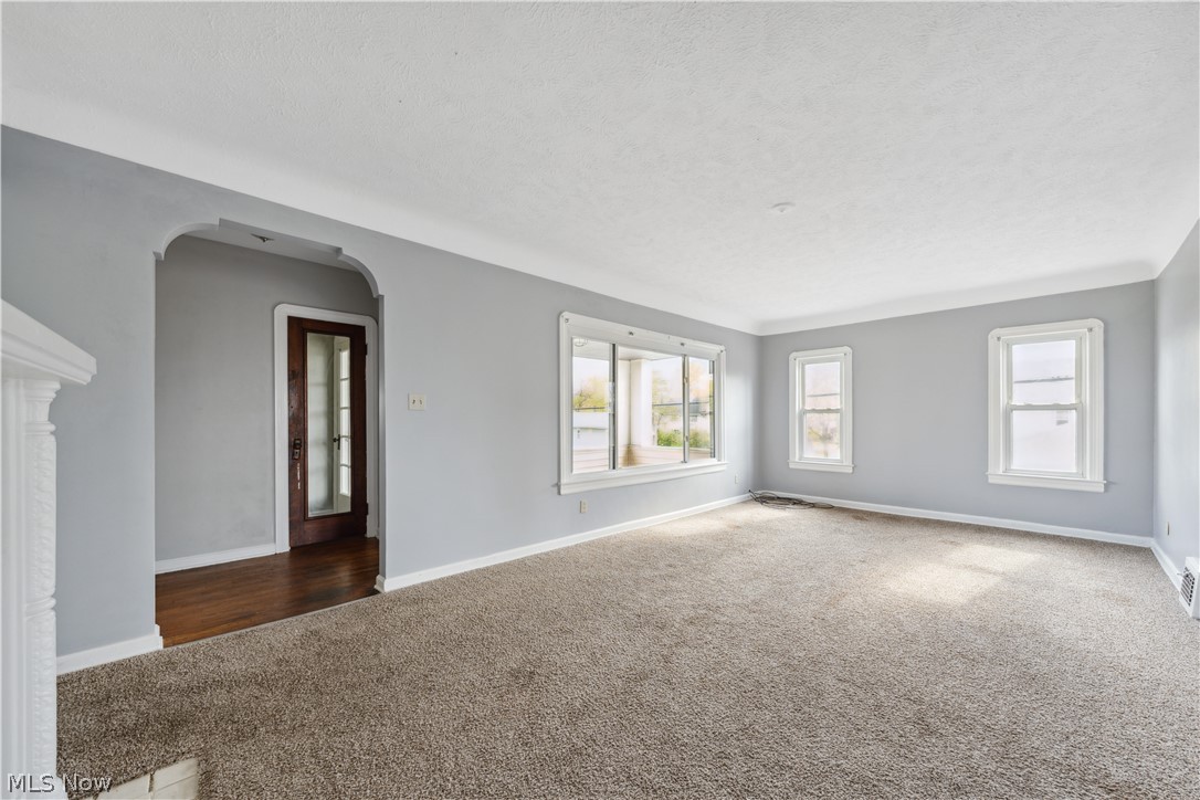 3740 E 151st Street Cleveland OH 44120