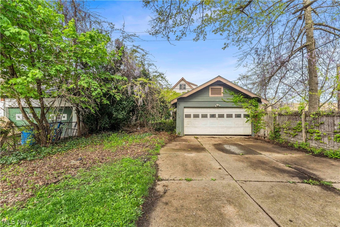 2018 W 100th Street Cleveland OH 44102
