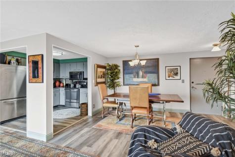 10301 Lake Avenue Cleveland OH 44102