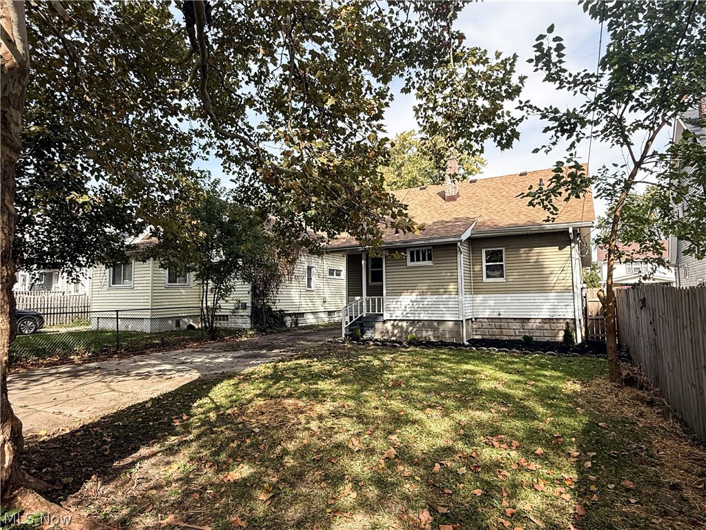 9812 Robinson Avenue Garfield Heights OH 44125