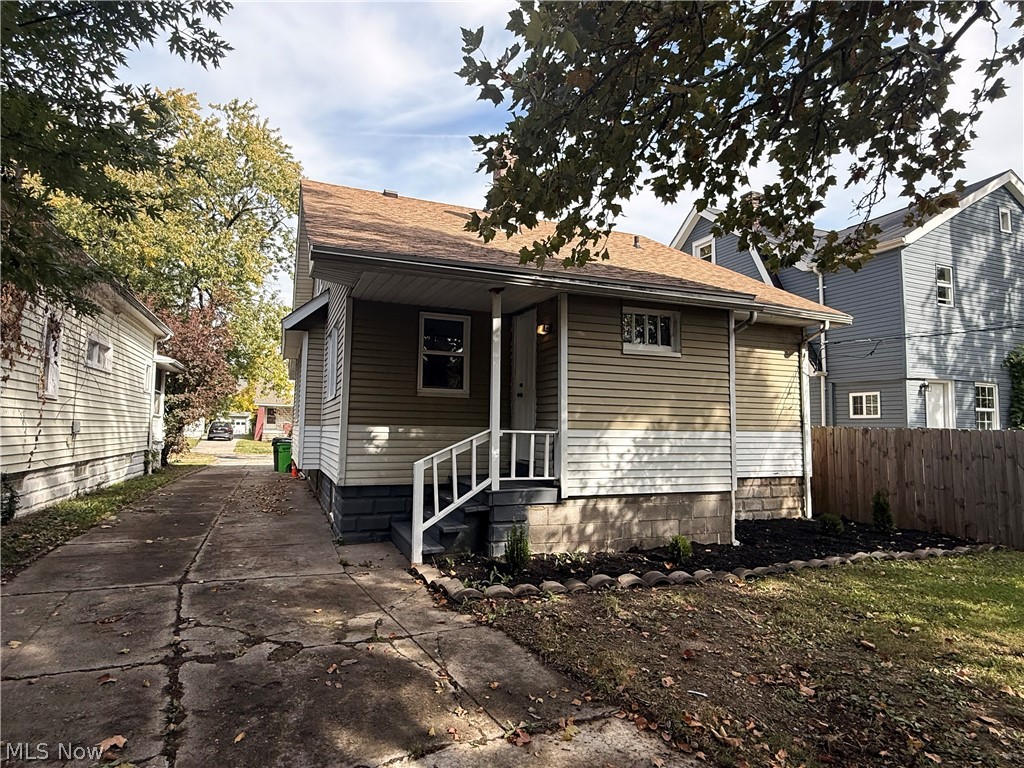 9812 Robinson Avenue Garfield Heights OH 44125