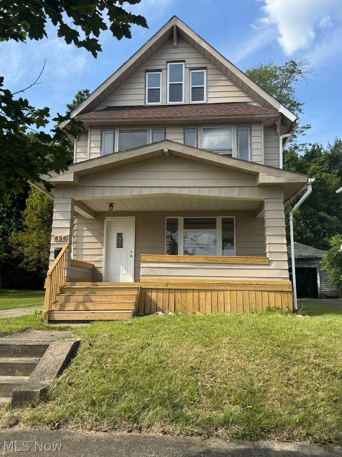 454 Lexington Avenue Youngstown OH 44504
