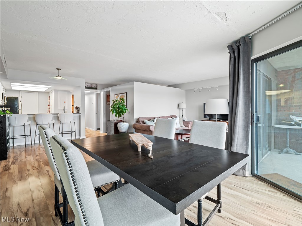 1444 W 10th Cleveland OH 44113