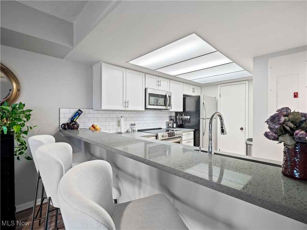 1444 W 10th Cleveland OH 44113