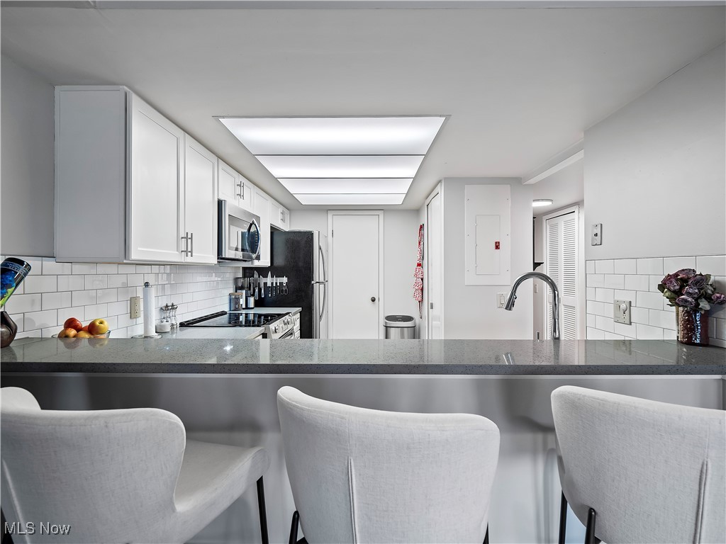 1444 W 10th Cleveland OH 44113