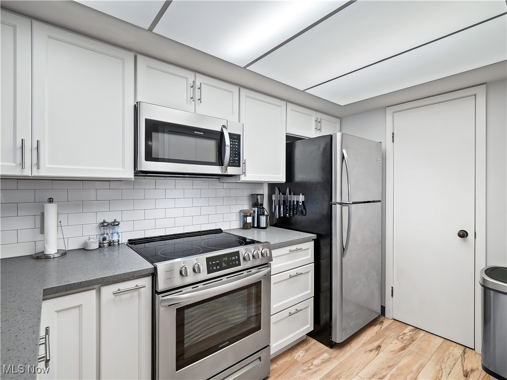 1444 W 10th Cleveland OH 44113