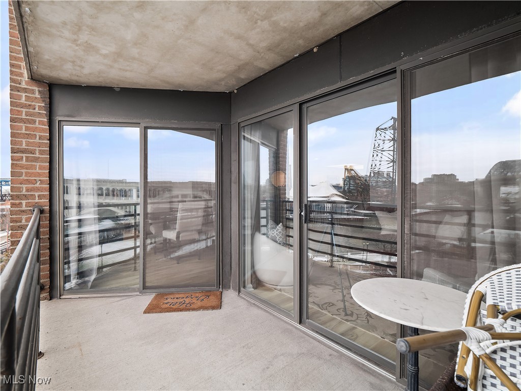 1444 W 10th Cleveland OH 44113