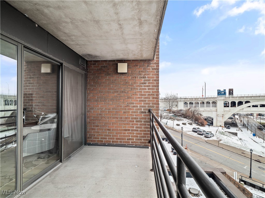 1444 W 10th Cleveland OH 44113