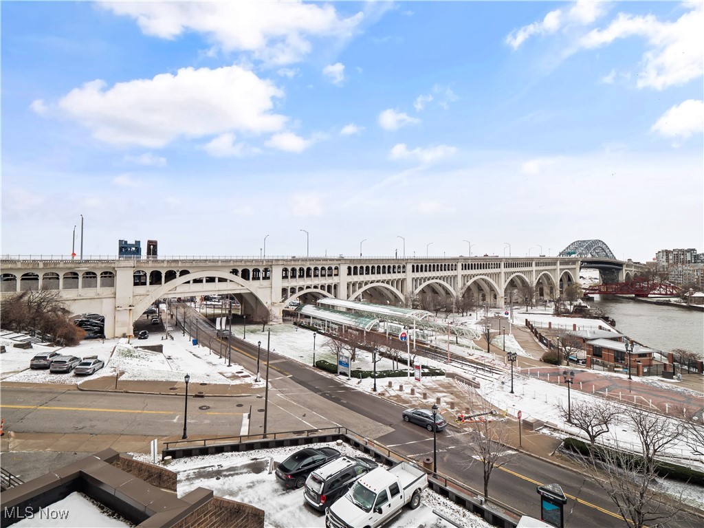 1444 W 10th Cleveland OH 44113