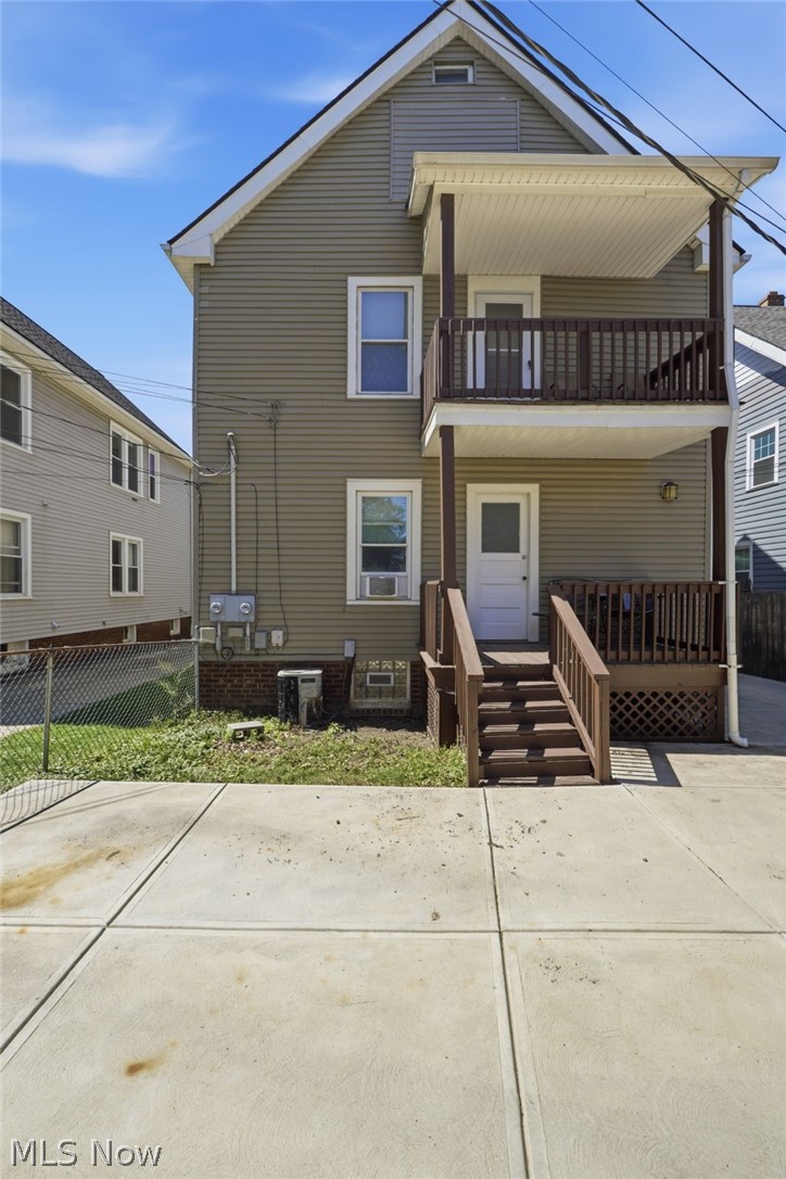 1293 Jackson Avenue Lakewood OH 44107