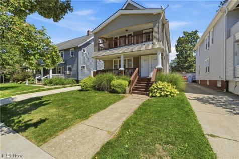1293 Jackson Avenue Lakewood OH 44107
