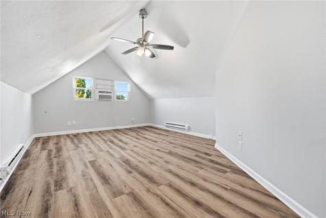 1293 Jackson Avenue Lakewood OH 44107