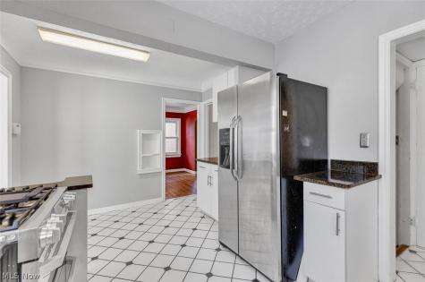 2317 Canterbury Road University Heights OH 44118