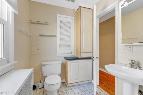 2317 Canterbury Road University Heights OH 44118