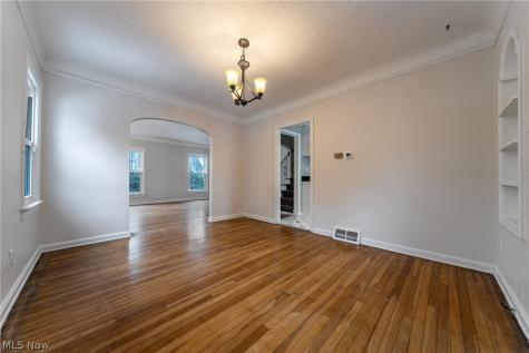 2317 Canterbury Road University Heights OH 44118