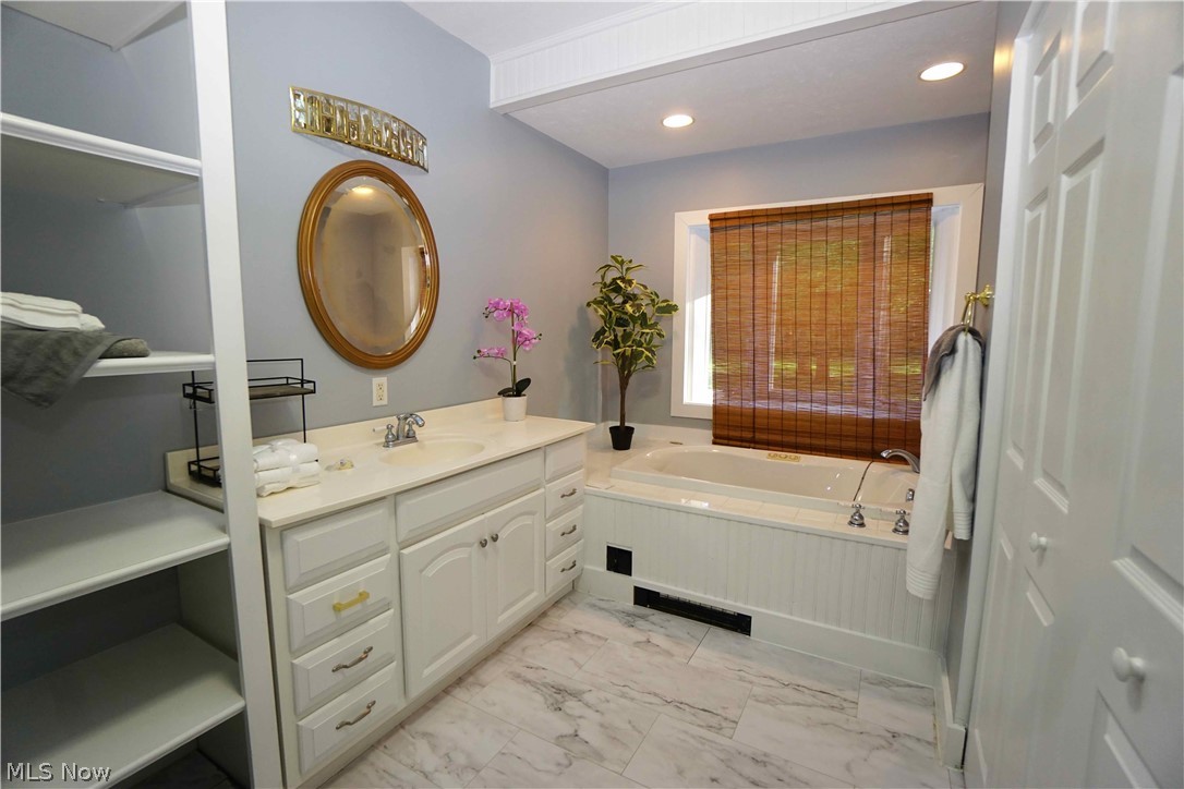 14543 Ensign Road Burton OH 44021