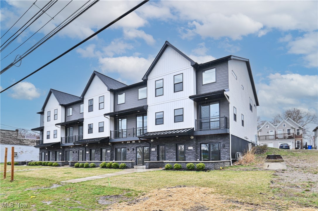 4752 Walworth Avenue Cleveland OH 44102