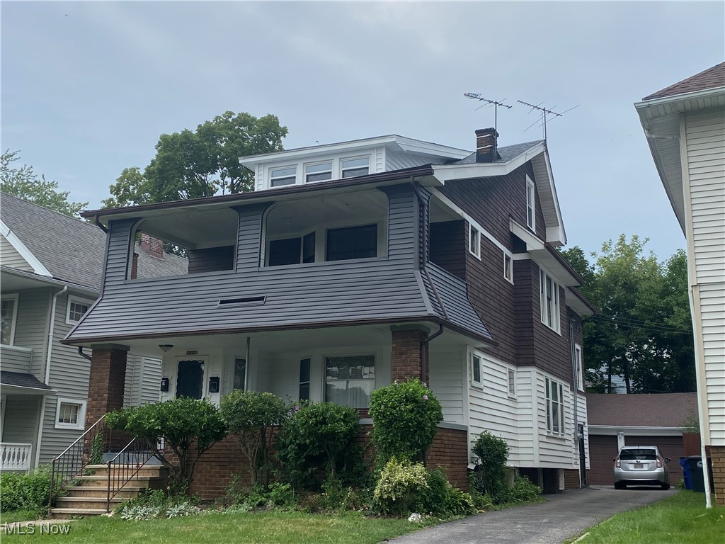 11909 Buckingham Avenue Cleveland OH 44120