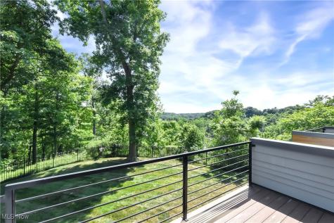 18875 Riversouth Terrace Fairview Park OH 44126