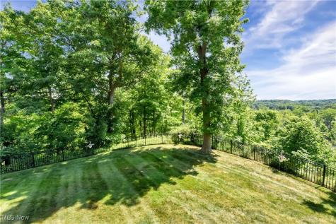 18875 Riversouth Terrace Fairview Park OH 44126