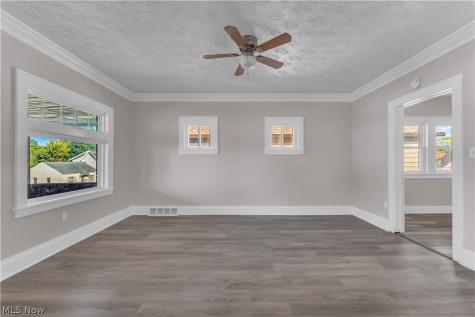 4929 E 109th Street Garfield Heights OH 44125