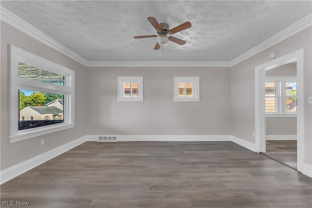 4929 E 109th Street Garfield Heights OH 44125