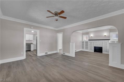4929 E 109th Street Garfield Heights OH 44125