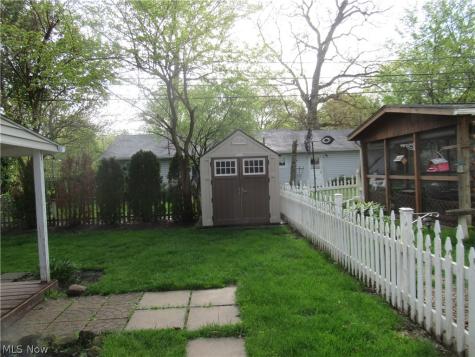 173 Forest Boulevard Avon Lake OH 44012
