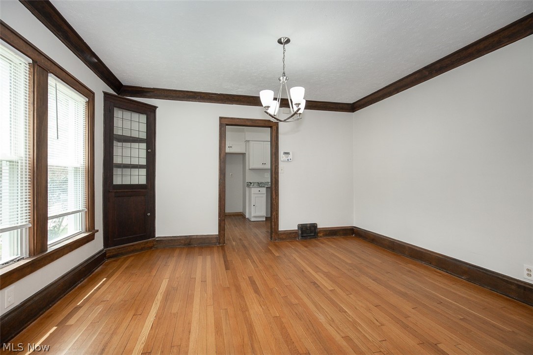 912 Cambridge Road Cleveland Heights OH 44121