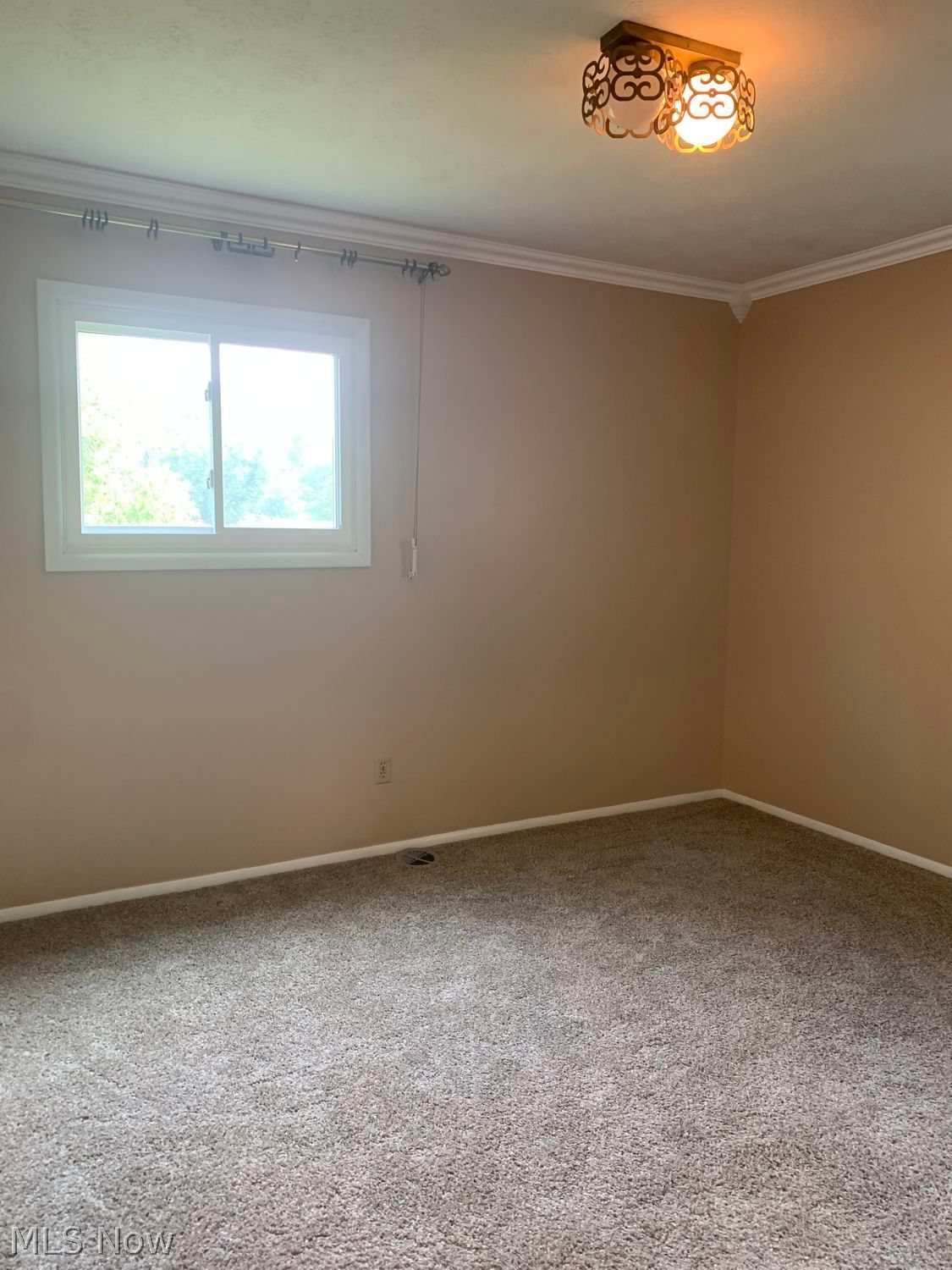 480 Haverhill Circle Berea OH 44017