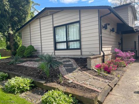480 Haverhill Circle Berea OH 44017