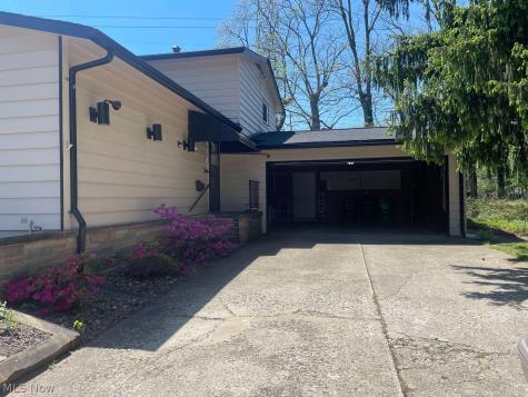 480 Haverhill Circle Berea OH 44017